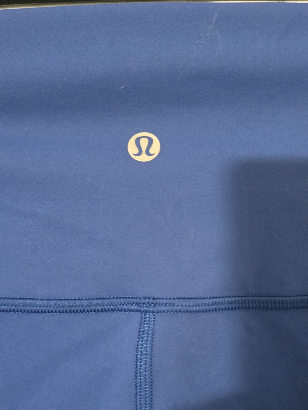 Lululemon - Picture 3 of 5